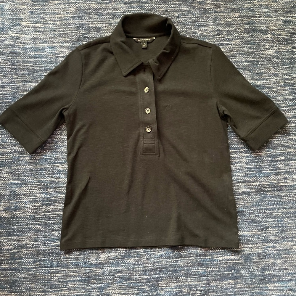 Short sleeve collard shirt